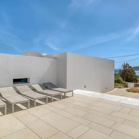 Bianca Villa Antíparos